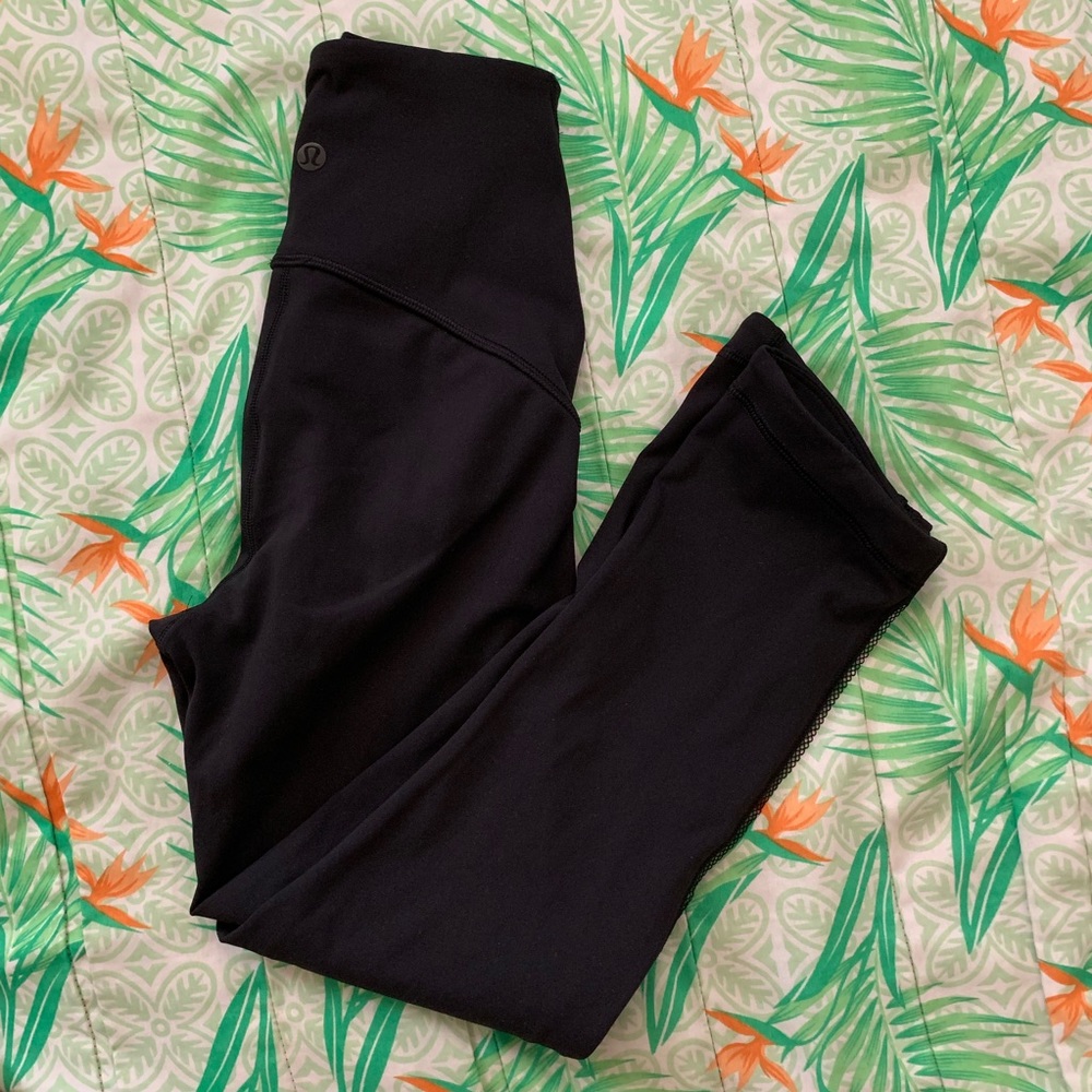 lululemon leggings cropped lace design